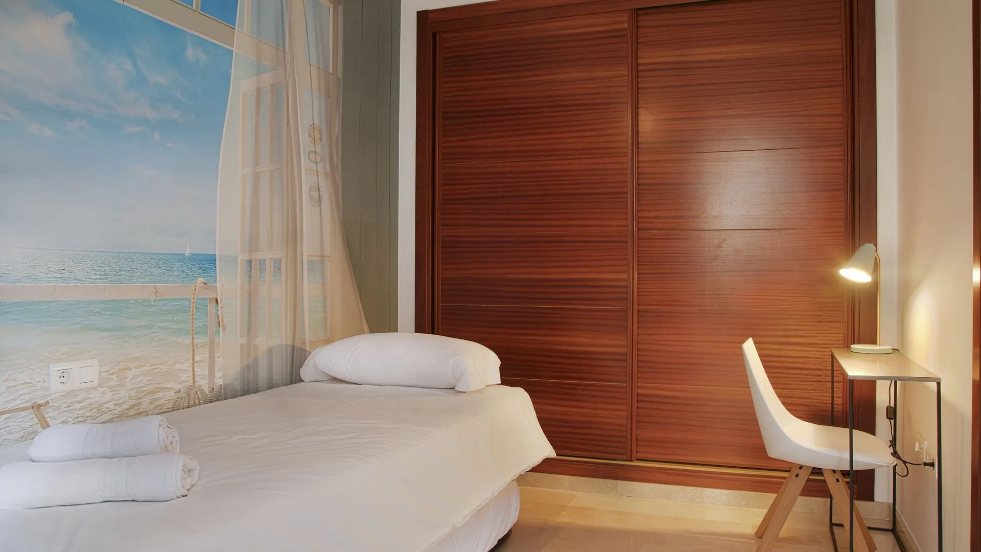 Suncity Flat Gigantes Malaga Apartment