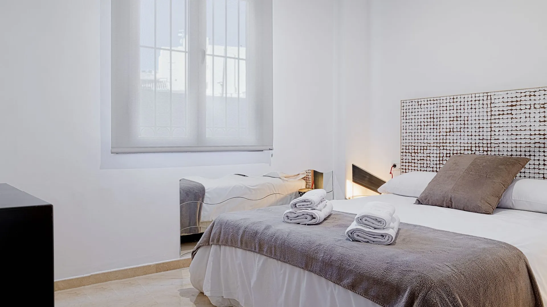 Suncity Flat Gigantes Malaga Apartment